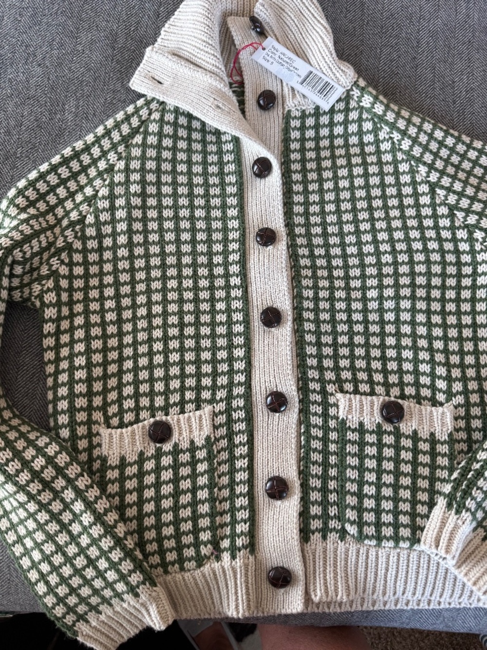 NWT, FRANCES VALENTINE, ARCHIE CARDIGAN IN GREEN WITH GREAT BUTTONS